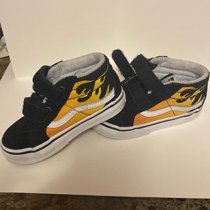 Gently worn Vans Digital Flame High Top Size 6 Toddler